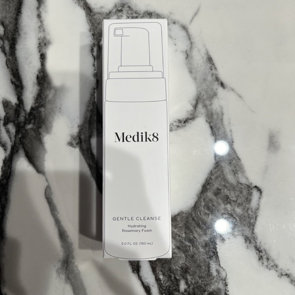 Medik8 Gentle Clense Hydrating Rosemary Foam - 5.0 Fl Oz - NIB - Picture 4 of 10